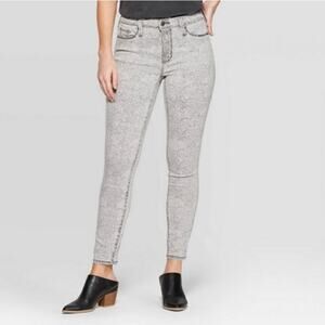 Universal Thread Gray Snakeskin Zip Fly Ankle Length Skinny Jeans‎ Size 16/33R